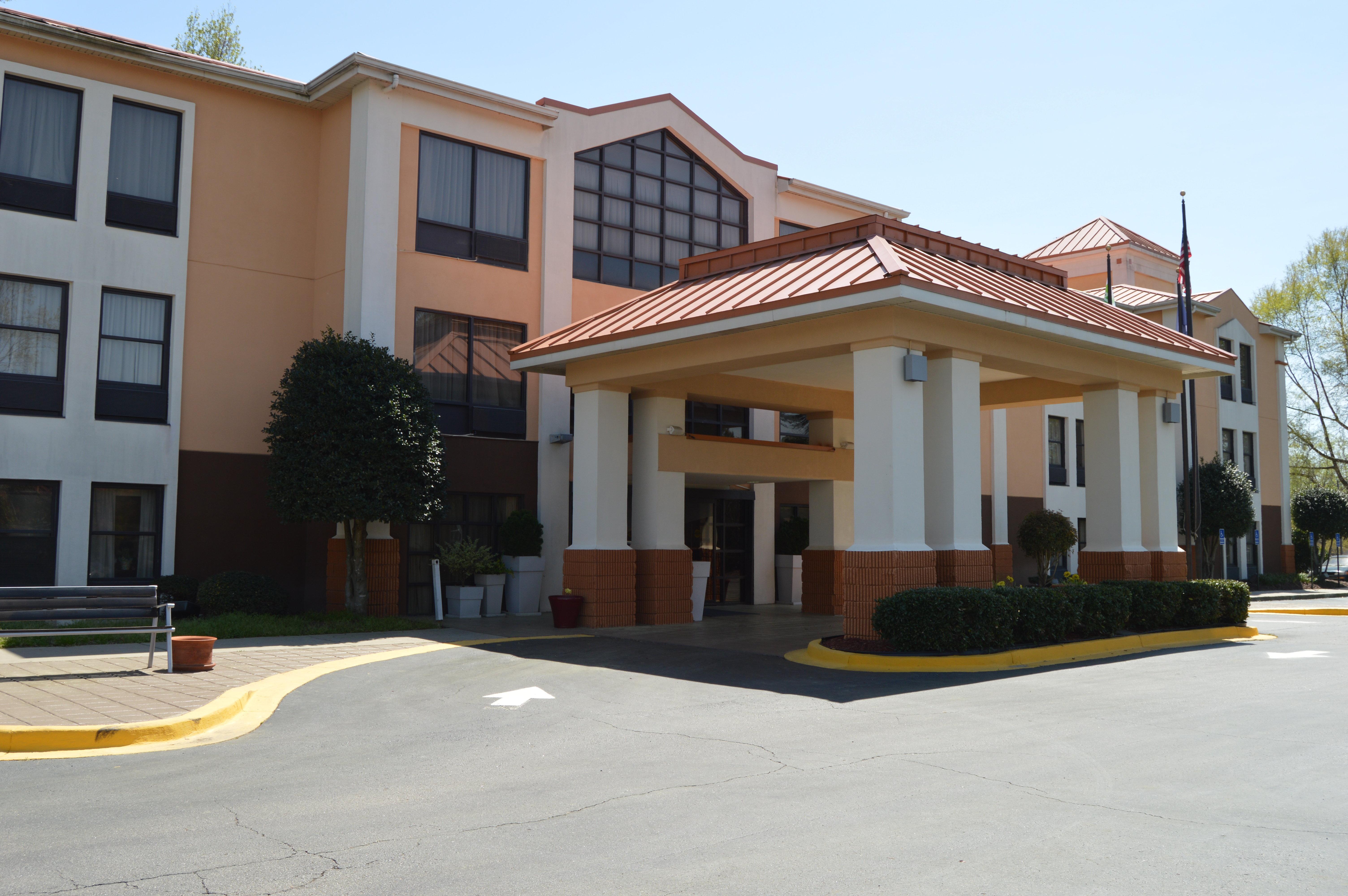 Lexington Inn And Suites Exteriör bild