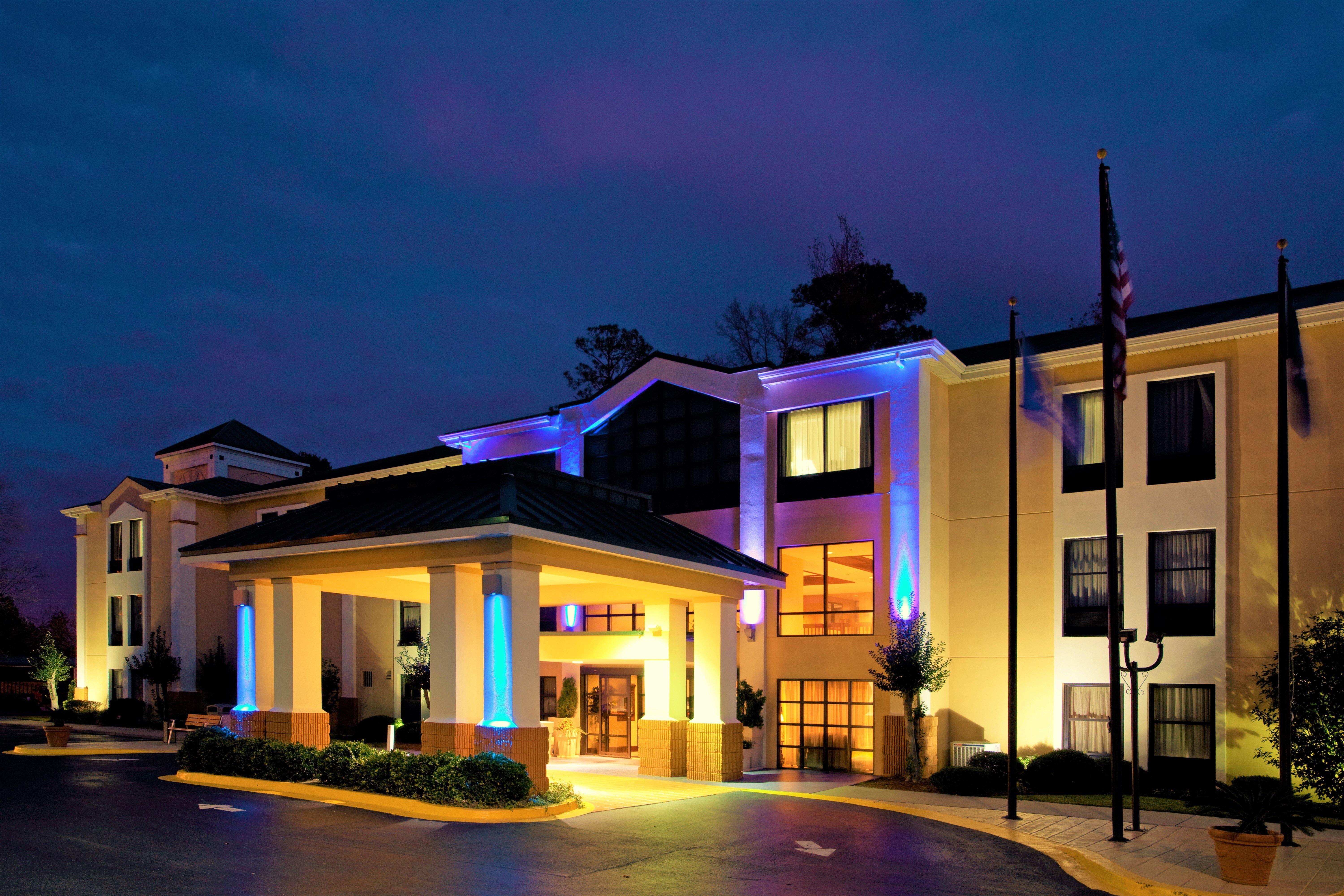 Lexington Inn And Suites Exteriör bild