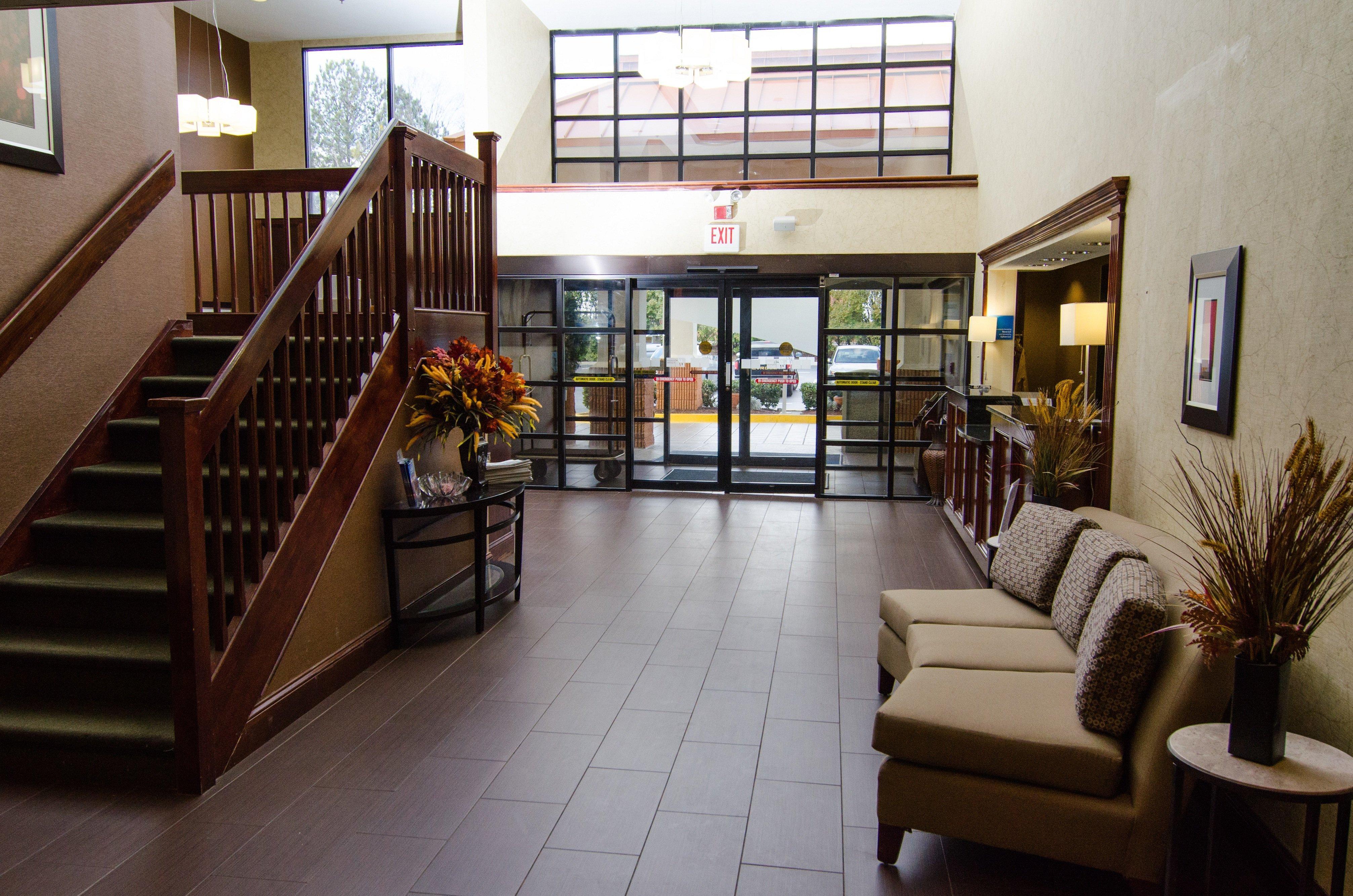 Lexington Inn And Suites Exteriör bild